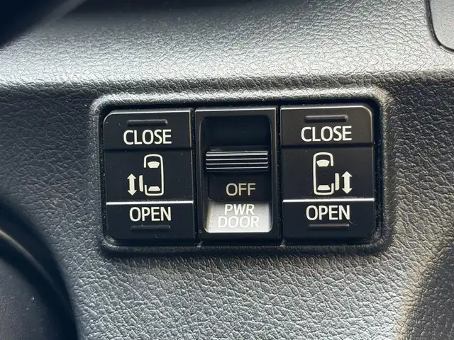 トヨタ シエンタ ハイブリッド G グランパー 兵庫県 2019(令1)年 7.5万km ベージュ 純正ナビ（NSZT-W68T)/(CD/BT/SD)/フルセグTV/ETC/バックカメラ/両側パワースライドドア/衝突軽減ブレーキ/クルーズコントロール/前方ドライブレコーダー/オートハイビーム/ヘッドライトレベライザー/ステアリングリモコン/電動格納ミラー/オートリトラミラー/ドアバイザー/社外フロアマット