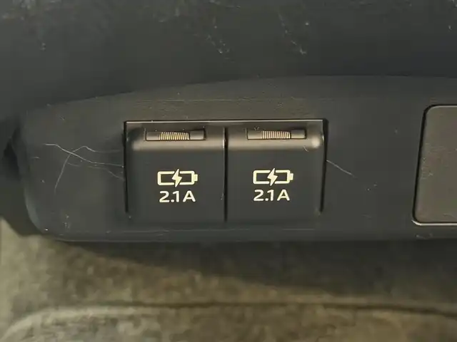 トヨタ シエンタ ハイブリッド G グランパー 兵庫県 2019(令1)年 7.5万km ベージュ 純正ナビ（NSZT-W68T)/(CD/BT/SD)/フルセグTV/ETC/バックカメラ/両側パワースライドドア/衝突軽減ブレーキ/クルーズコントロール/前方ドライブレコーダー/オートハイビーム/ヘッドライトレベライザー/ステアリングリモコン/電動格納ミラー/オートリトラミラー/ドアバイザー/社外フロアマット