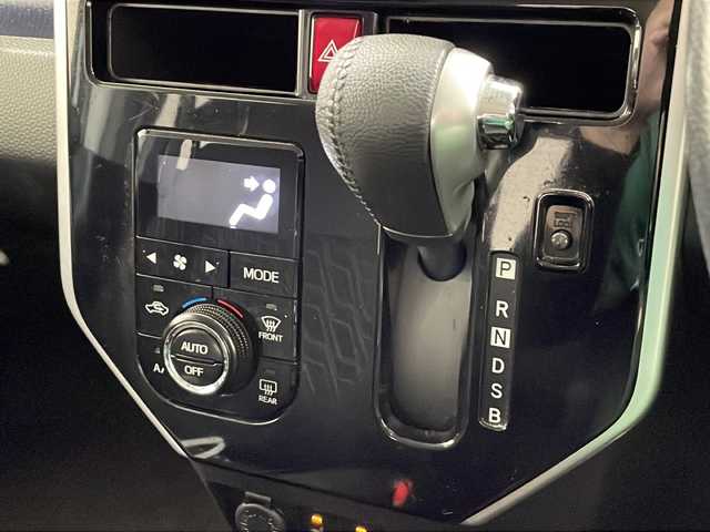 トヨタ ルーミー カスタムG S 栃木県 2018(平30)年 5.5万km 黒 純正ナビ/（CD/TV/BT/AUX）/バックカメラ/トヨタセーフティセンス/・プリクラッシュセーフティ/・レーントレーシングアシスト/・レーンディパーチャーアラート/・ロードサインアシスト/・レーダークルーズコントロール/・オートマチックハイビーム/・先行車発進アラーム/ETC/両側パワースライドドア/LEDヘッドライト/純正アルミホイール