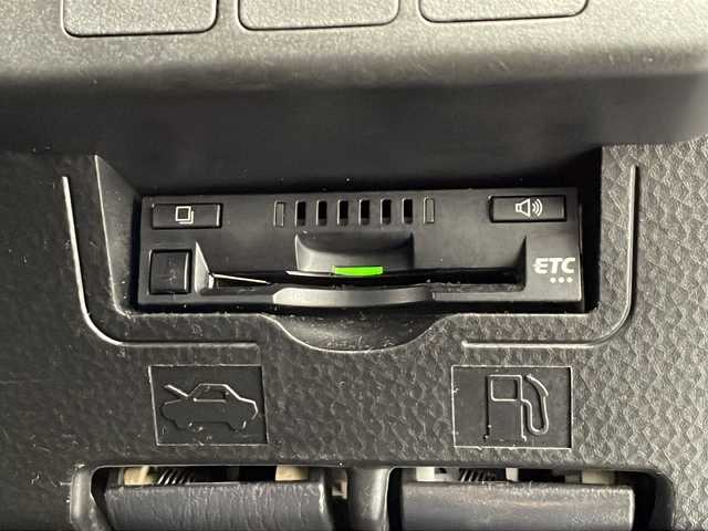 トヨタ ルーミー カスタムG S 栃木県 2018(平30)年 5.5万km 黒 純正ナビ/（CD/TV/BT/AUX）/バックカメラ/トヨタセーフティセンス/・プリクラッシュセーフティ/・レーントレーシングアシスト/・レーンディパーチャーアラート/・ロードサインアシスト/・レーダークルーズコントロール/・オートマチックハイビーム/・先行車発進アラーム/ETC/両側パワースライドドア/LEDヘッドライト/純正アルミホイール