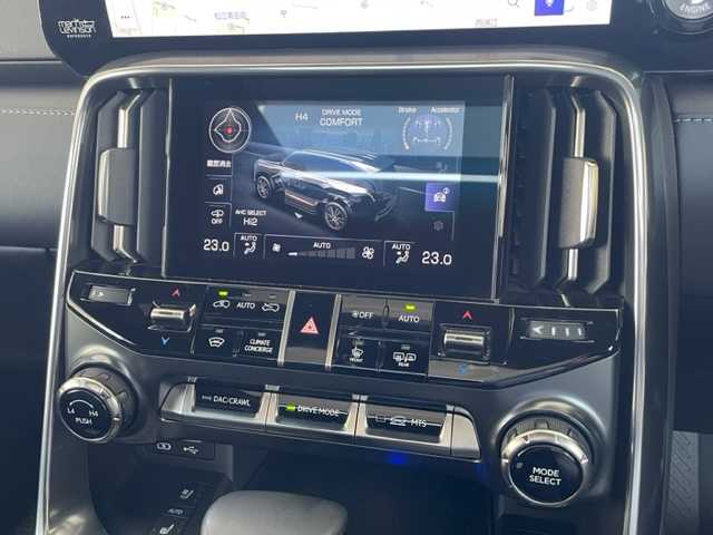 レクサス ＬＸ 600 東京都 2023(令5)年 0.9万km グラファイトブラックガラスフレーク ワンオーナー/モデリスタエアロ/ナビゲーションシステム/・DTV/BT/ラジオ/マークレビンソンサラウンドシステム/全方位カメラ/リアシートエンターテインメントシステム/・後席左右11.6インチディスプレイ/レザーシート/前後ベンチレーション付シートヒーター/前席パワーシート/電動格納サードシート/電動ムーンルーフ/セーフティシステムプラス/・プリクラッシュセーフティ/・レーンとレーシングアシスト/・アダプティブハイビームシステム/・レーダークルーズコントロール/・ロードサインアシスト/・ドライバー異常時対応システム/・先行車発進告知機能/ブラインドスポットモニター/マルチテレインモニター/ハンズフリーパワーバックドア/ドアイージークローザー/3眼フルLEDヘッドランプ/COOL BOX/ビルトインETC 2.0/シルバールーフレール/スマートエントリー/指紋認証スタートシステム/スマートキー×3/カードキー×1/ターンランプ付電動格納ドアミラー/ドアバイザー/純正フロアマット/取扱説明書/ナビ取扱説明書/新車時保証書