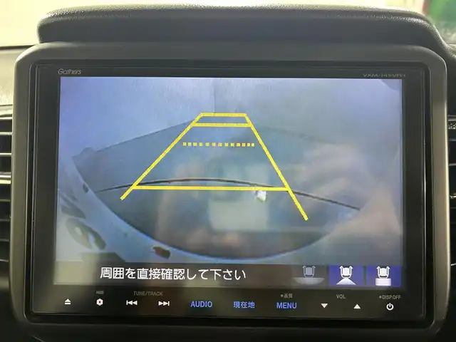 ホンダ Ｎ ＢＯＸ カスタム G ターボ Lパッケージ 佐賀県 2015(平27)年 6.3万km プレミアムホワイトパールⅡ 純正8インチナビ＜Bluetooth機能有＞/ターボ車/両側パワースライドドア/バックカメラ/あんしんパッケージ・シティブレーキアクティブシステム/（低速域衝突軽減ブレーキ＋誤発進抑制機能）/クルーズコントロール/パドルシフト/社外レーダー探知機/革巻きステアリング/ハーフレザーシート/HIDヘッドライト/フォグランプ/フロアマット