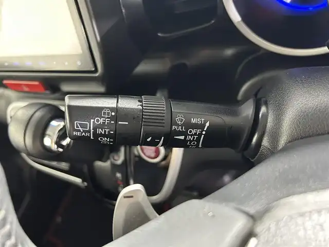 ホンダ Ｎ ＢＯＸ カスタム G ターボ Lパッケージ 佐賀県 2015(平27)年 6.3万km プレミアムホワイトパールⅡ 純正8インチナビ＜Bluetooth機能有＞/ターボ車/両側パワースライドドア/バックカメラ/あんしんパッケージ・シティブレーキアクティブシステム/（低速域衝突軽減ブレーキ＋誤発進抑制機能）/クルーズコントロール/パドルシフト/社外レーダー探知機/革巻きステアリング/ハーフレザーシート/HIDヘッドライト/フォグランプ/フロアマット