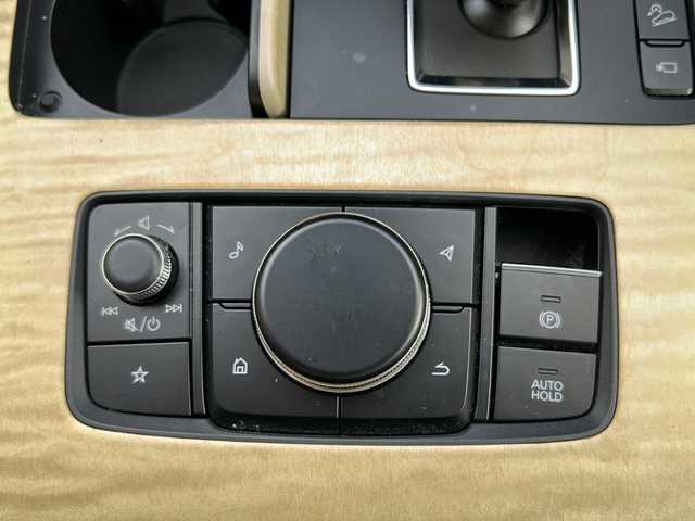 マツダ ＣＸ－６０ 鹿児島県 2023(令5)年 1.8万km ロジウムホワイトプレミアムメタリック クルーズコントロール/電動リアゲート（トランク）/ETC/オートライト/プッシュスタートボタン/フルセグ/純正ナビ/Bluetooth/パワーウィンドウ/レーンアシスト/パーキングアシスト/全方位バックカメラ