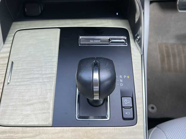 マツダ ＣＸ－６０ 鹿児島県 2023(令5)年 1.8万km ロジウムホワイトプレミアムメタリック クルーズコントロール/電動リアゲート（トランク）/ETC/オートライト/プッシュスタートボタン/フルセグ/純正ナビ/Bluetooth/パワーウィンドウ/レーンアシスト/パーキングアシスト/全方位バックカメラ