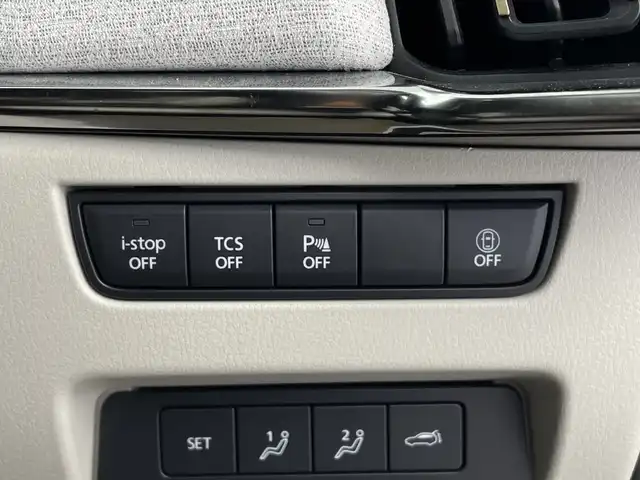 マツダ ＣＸ－６０ XD HV プレミアムモダン 鹿児島県 2023(令5)年 1.7万km ロジウムホワイトプレミアムメタリック 4WD/パノラマサンルーフ/12.3インチディスプレイナビ/ ApplecaPlay/AndoroidAuto/USB-C/AC150W電源/BOSEサウンド12スピーカー/360°ビューモニター/スマートブレーキサポート/誤発進抑制機能/車線逸脱警報/ブラインドスポットモニター/レーンキープアシスト/緊急時車線維持支援機能/レーダークルーズコントロール/アクティブドライビングディスプレイ/シートヒーター/エアシート/LEDオートヘッドライト/ETC