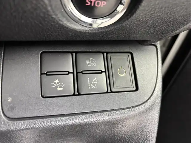 トヨタ シエンタ G クエロ 埼玉県 2018(平30)年 7.5万km ホワイトパールクリスタルシャイン 純正ナビ　/両側パワースライドドア　/(フルセグ/AM/FM/Bluetooth)　/ビルトインＥＴＣ２．０　/前方ドライブレコーダー　/レーンディパーチャーアラート　/パーキングサポートブレーキ　/クリアランスソナー　/先行車発進告知
