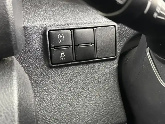トヨタ シエンタ G クエロ 埼玉県 2018(平30)年 7.5万km ホワイトパールクリスタルシャイン 純正ナビ　/両側パワースライドドア　/(フルセグ/AM/FM/Bluetooth)　/ビルトインＥＴＣ２．０　/前方ドライブレコーダー　/レーンディパーチャーアラート　/パーキングサポートブレーキ　/クリアランスソナー　/先行車発進告知