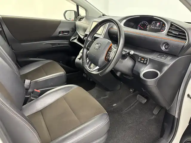 トヨタ シエンタ G クエロ 埼玉県 2018(平30)年 7.5万km ホワイトパールクリスタルシャイン 純正ナビ　/両側パワースライドドア　/(フルセグ/AM/FM/Bluetooth)　/ビルトインＥＴＣ２．０　/前方ドライブレコーダー　/レーンディパーチャーアラート　/パーキングサポートブレーキ　/クリアランスソナー　/先行車発進告知