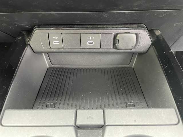 トヨタ プリウス U 岐阜県 2023(令5)年 1.7万km グレー 純正ディスプレイオーディオ/Bluetooth/フルセグＴＶ/パノラミックビューモニター/前後ドライブレコーダー/ビルトインＥＴＣ２．０/ＡＣ１００Ｖ電源/レーダークルーズコントロール/レーンキープアシスト/オートマチックハイビーム/緊急操舵支援/ブラインドスポットモニター/保証書/取扱説明書/スペアキー