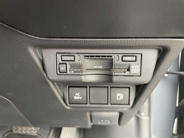 トヨタ プリウス U 岐阜県 2023(令5)年 1.7万km グレー 純正ディスプレイオーディオ/Bluetooth/フルセグＴＶ/パノラミックビューモニター/前後ドライブレコーダー/ビルトインＥＴＣ２．０/ＡＣ１００Ｖ電源/レーダークルーズコントロール/レーンキープアシスト/オートマチックハイビーム/緊急操舵支援/ブラインドスポットモニター/保証書/取扱説明書/スペアキー