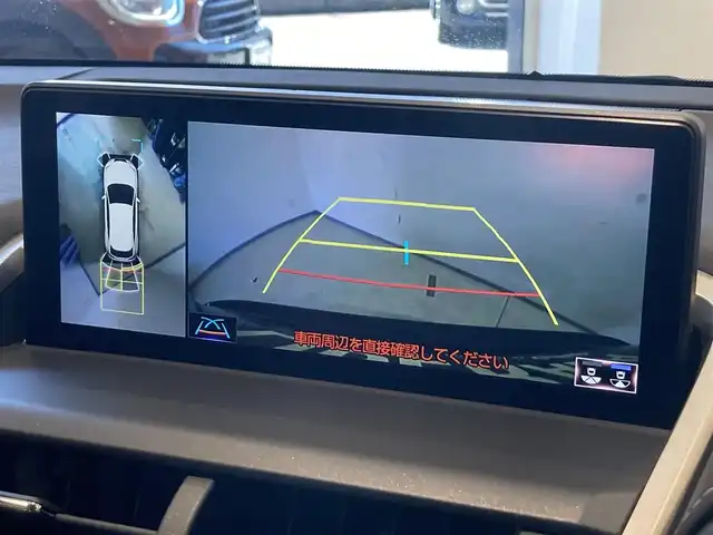 レクサス ＮＸ 300 Iパッケージ 熊本県 2020(令2)年 2.7万km グラファイトブラックガラスフレーク ・スマートキー/・プッシュスタート/・プリクラッシュセーフティ/・レーントレーシングアラート/・パーキングサポートアラート/・道路標識認識/・先行車発進告知/・ブラインドスポットモニター/・クルーズコントロール(追従式)/・オートマチックハイビーム/・アイボリーレザーシート/・前席パワーシート/・前席シートヒーター /・ハンドルヒーター /・純正メモリナビ/　【BD・Bluetooth・USB・SD・AUX・MSV】/・フルセグTV/・全方位カメラ/・ETC2.0/・ヘッドアップディスプレイ/・ドライブレコーダー(前後録画)/・パワーバックドア/・LEDヘッドランプ/・LEDフォグランプ/・純正マット/・保証書/取説
