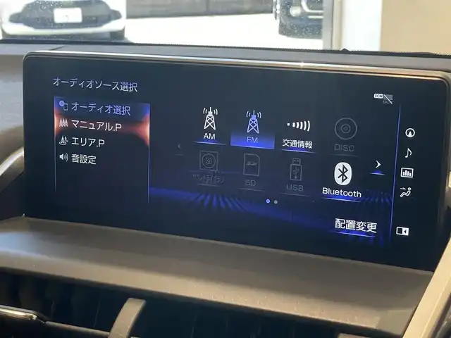 レクサス ＮＸ 300 Iパッケージ 熊本県 2020(令2)年 2.7万km グラファイトブラックガラスフレーク ・スマートキー/・プッシュスタート/・プリクラッシュセーフティ/・レーントレーシングアラート/・パーキングサポートアラート/・道路標識認識/・先行車発進告知/・ブラインドスポットモニター/・クルーズコントロール(追従式)/・オートマチックハイビーム/・アイボリーレザーシート/・前席パワーシート/・前席シートヒーター /・ハンドルヒーター /・純正メモリナビ/　【BD・Bluetooth・USB・SD・AUX・MSV】/・フルセグTV/・全方位カメラ/・ETC2.0/・ヘッドアップディスプレイ/・ドライブレコーダー(前後録画)/・パワーバックドア/・LEDヘッドランプ/・LEDフォグランプ/・純正マット/・保証書/取説