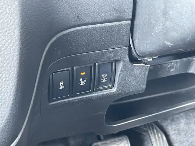 スズキ スペーシア カスタム Z 佐賀県 2017(平29)年 7.8万km ピュアホワイトP 社外SDナビゲーション/・フルセグTV/CD/DVD/SD/Bluetooth/バックカメラ/ETC/片側パワースライドドア/D席シートヒーター/後席サンシェード/ISOFIX対応/ステアリングリモコン/純正14インチアルミホイール/純正キセノンヘッドライト/純正LEDフォグランプ/純正フロアマット/純正ドアバイザ―/新車保証書/取扱説明書/スペアキー１本/衝突軽減ブレーキ/車線逸脱警報機能/横滑り防止装置