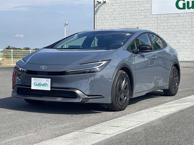トヨタ プリウス U 香川県 2023(令5)年 1.1万km グレー 純正8インチディスプレイオーディオ/パノラミックビューモニター/シートヒーター/コーナーセンサー/前後ドライブレコーダー/ステアリングヒーター/ブラインドスポットモニター/前後パーキングサポートブレーキ/緊急時操舵支援/ETC