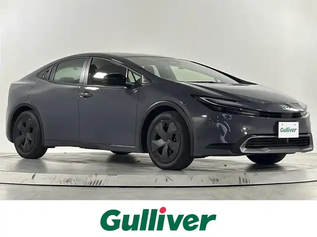 トヨタ プリウス U 佐賀県 2023(令5)年 1.1万km グレーＭ 純正8インチディスプレイオーディオ/フルセグTV/Bluetooth/Androidauto/AppleCarplay/全方位カメラ/衝突被害軽減システム/レーダークルーズコントロール/レーンアシスト/ブラインドスポットモニター/後方車両接近告知機能/パーキングサポートブレーキ/ロードサインアシスト/オートライト/オートマチックハイビーム/LEDヘッドライト/電子パーキング/ブレーキホールド/ビルトインETC2.0/前後ドライブレコーダー/運転席・助手席シートヒーター/ISOFIX対応シート/純正フロアマット/プッシュスタート/スマートキー/スペアキー×１