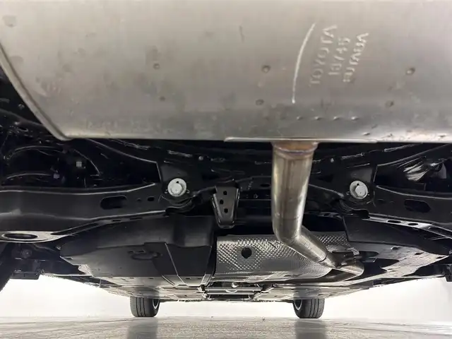 トヨタ プリウス U 佐賀県 2023(令5)年 1.1万km グレーＭ 純正8インチディスプレイオーディオ/フルセグTV/Bluetooth/Androidauto/AppleCarplay/全方位カメラ/衝突被害軽減システム/レーダークルーズコントロール/レーンアシスト/ブラインドスポットモニター/後方車両接近告知機能/パーキングサポートブレーキ/ロードサインアシスト/オートライト/オートマチックハイビーム/LEDヘッドライト/電子パーキング/ブレーキホールド/ビルトインETC2.0/前後ドライブレコーダー/運転席・助手席シートヒーター/ISOFIX対応シート/純正フロアマット/プッシュスタート/スマートキー/スペアキー×１