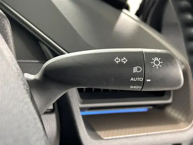 トヨタ プリウス U 佐賀県 2023(令5)年 1.1万km グレーＭ 純正8インチディスプレイオーディオ/フルセグTV/Bluetooth/Androidauto/AppleCarplay/全方位カメラ/衝突被害軽減システム/レーダークルーズコントロール/レーンアシスト/ブラインドスポットモニター/後方車両接近告知機能/パーキングサポートブレーキ/ロードサインアシスト/オートライト/オートマチックハイビーム/LEDヘッドライト/電子パーキング/ブレーキホールド/ビルトインETC2.0/前後ドライブレコーダー/運転席・助手席シートヒーター/ISOFIX対応シート/純正フロアマット/プッシュスタート/スマートキー/スペアキー×１