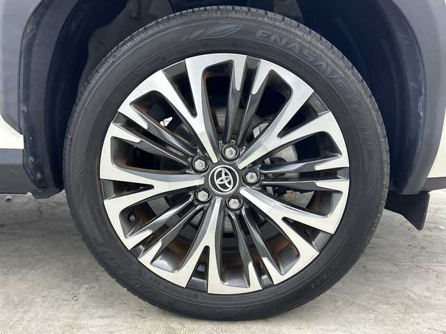 トヨタ ヤリスクロス ハイブリッド Z 三重県 2021(令3)年 1.7万km ホワイトパールクリスタルシャイン /禁煙車//純正ナビ//パノラミックビューモニター//トヨタセーフティセンス//プリクラッシュセーフティ//オートマチックハイビーム//レーントレーシングアシスト//レーダークルーズコントロール//ブラインドスポットモニター//前席シートヒーター//運転席パワーシート//パワーバックドア//ステアリングヒーター//ヘッドアップディスプレイ//AC100V//電動パーキング//ステアリングスイッチ//LEDヘッドライト//オートライト