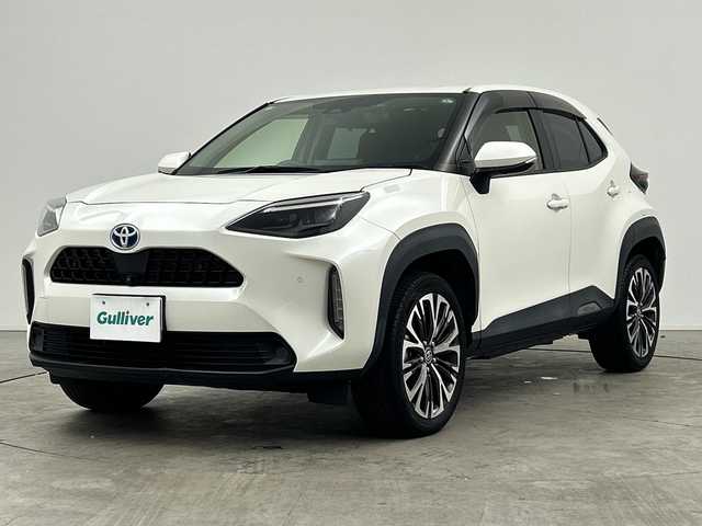トヨタ ヤリスクロス ハイブリッド Z 三重県 2021(令3)年 1.7万km ホワイトパールクリスタルシャイン /禁煙車//純正ナビ//パノラミックビューモニター//トヨタセーフティセンス//プリクラッシュセーフティ//オートマチックハイビーム//レーントレーシングアシスト//レーダークルーズコントロール//ブラインドスポットモニター//前席シートヒーター//運転席パワーシート//パワーバックドア//ステアリングヒーター//ヘッドアップディスプレイ//AC100V//電動パーキング//ステアリングスイッチ//LEDヘッドライト//オートライト