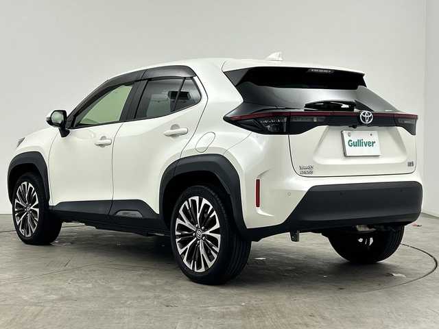 トヨタ ヤリスクロス ハイブリッド Z 三重県 2021(令3)年 1.7万km ホワイトパールクリスタルシャイン /禁煙車//純正ナビ//パノラミックビューモニター//トヨタセーフティセンス//プリクラッシュセーフティ//オートマチックハイビーム//レーントレーシングアシスト//レーダークルーズコントロール//ブラインドスポットモニター//前席シートヒーター//運転席パワーシート//パワーバックドア//ステアリングヒーター//ヘッドアップディスプレイ//AC100V//電動パーキング//ステアリングスイッチ//LEDヘッドライト//オートライト