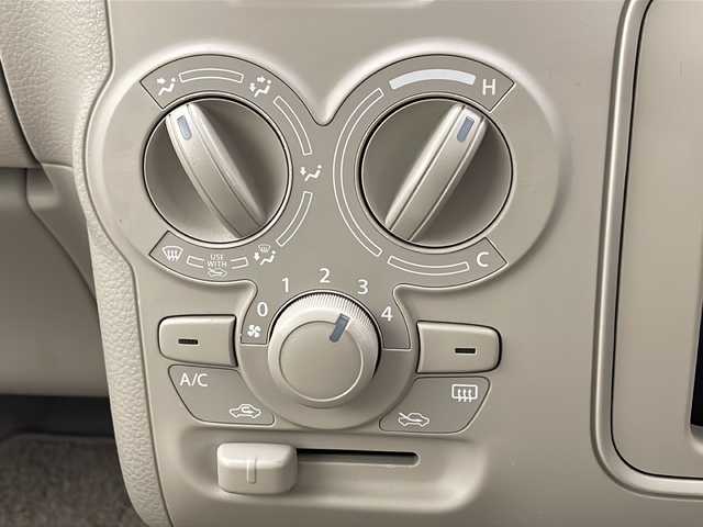 スズキ ラパン S 宮崎県 2019(令1)年 5.4万km フレンチミントPM 禁煙車/衝突被害軽減ブレーキ/社外ディスプレイオーディオ/（PVH-9300DVSZS/Bluetooth/AUX）/純正キセノンオートライト/純正セキュリティアラーム/純正フロアマット/レーンキープアシスト/クリアランスソナー/エネチャージ/前席シートヒーター/本革巻ハンドル/リアプライバシーガラス/ウッド調パネル/スマートキー/プッシュエンジンスタート/新車時保証書/取扱い説明書