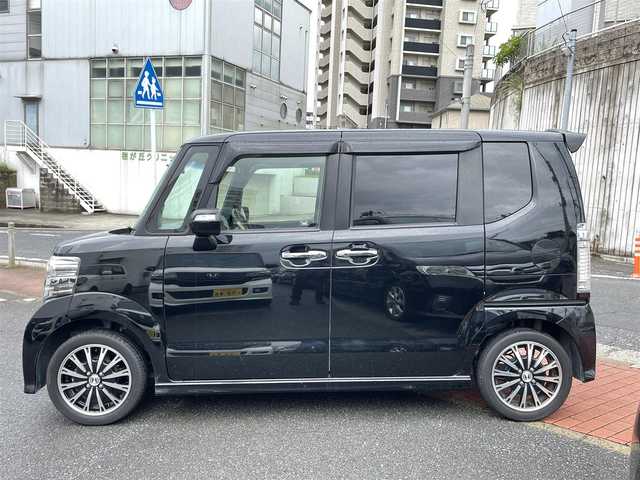 ホンダ Ｎ ＢＯＸ G ターボパッケージ 福岡県 2013(平25)年 7.9万km クリスタルブラックパール (株)IDOMが運営する【じしゃロン八幡西店】の自社ローン専用車両になります。こちらは現金またはオートローンご利用時の価格です。自社ローンご希望の方は別途その旨お申付けください。/社外メモリナビ /フルセグ/Bluetooth/バックカメラ/両側パワースライドドア/ETC