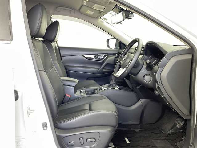 日産 エクストレイル 20Xi レザーED Vセレクション 鹿児島県 2022(令4)年 3.1万km ブリリアントホワイトパール プロパイロット/純正10型ナビ/Bluetooth DVD/フルセグTV/アラウンドビューモニター/パワーバックドア /カプロンシート/前席パワーシート/前席シートヒーター /純正前後ドライブレコーダー/前後コーナーセンサー/デジタルインナーミラー/電動パーキングブレーキ/LEDヘッドライト/オートライトコントロール/純正18インチアルミホイール/純正フロアマット/スマートキー×2/エンジンプッシュスタート/保証書