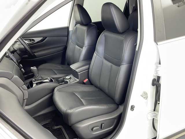 日産 エクストレイル 20Xi レザーED Vセレクション 鹿児島県 2022(令4)年 3.1万km ブリリアントホワイトパール プロパイロット/純正10型ナビ/Bluetooth DVD/フルセグTV/アラウンドビューモニター/パワーバックドア /カプロンシート/前席パワーシート/前席シートヒーター /純正前後ドライブレコーダー/前後コーナーセンサー/デジタルインナーミラー/電動パーキングブレーキ/LEDヘッドライト/オートライトコントロール/純正18インチアルミホイール/純正フロアマット/スマートキー×2/エンジンプッシュスタート/保証書