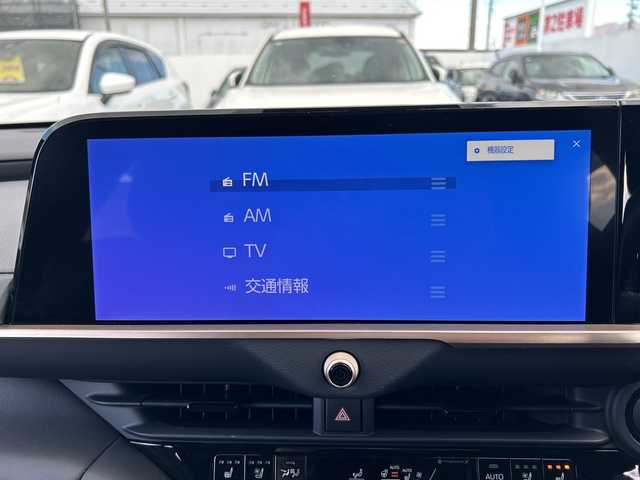 トヨタ クラウン スポーツ Z 長野県 2024(令6)年 1.8万km パールⅡ ・純正メーカーオプションナビゲーション/AM FM Bluetooth/・全方位カメラ/・ビルトインETC2.0/・パノラマルーフ/・プリクラッシュセーフティ/・レーダークルーズコントロール/・レーンキープアシスト/・オートマチックハイビーム/・ブラインドスポットモニター/・純正21インチアルミホイール/・シートヒーター(D/N)/・エアーシート(D/N)/・パワーシート(D/N)/・ステアリングヒーター/・ステアリングリモコン/・パワーバックドア/・デジタルインナーミラー/・LEDヘッドライト/・オートライト/・置くだけ充電/・ウィンカーミラー/・電動格納ミラー/・スマートキー/・エンジンプッシュスタート