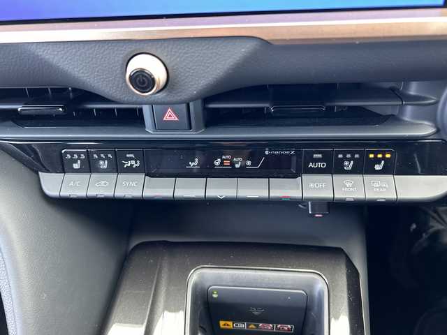 トヨタ クラウン スポーツ Z 長野県 2024(令6)年 1.8万km パールⅡ ・純正メーカーオプションナビゲーション/AM FM Bluetooth/・全方位カメラ/・ビルトインETC2.0/・パノラマルーフ/・プリクラッシュセーフティ/・レーダークルーズコントロール/・レーンキープアシスト/・オートマチックハイビーム/・ブラインドスポットモニター/・純正21インチアルミホイール/・シートヒーター(D/N)/・エアーシート(D/N)/・パワーシート(D/N)/・ステアリングヒーター/・ステアリングリモコン/・パワーバックドア/・デジタルインナーミラー/・LEDヘッドライト/・オートライト/・置くだけ充電/・ウィンカーミラー/・電動格納ミラー/・スマートキー/・エンジンプッシュスタート