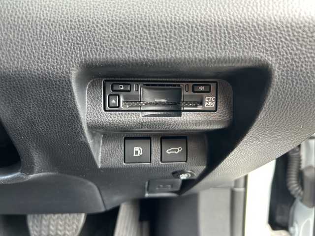 トヨタ クラウン スポーツ Z 長野県 2024(令6)年 1.8万km パールⅡ ・純正メーカーオプションナビゲーション/AM FM Bluetooth/・全方位カメラ/・ビルトインETC2.0/・パノラマルーフ/・プリクラッシュセーフティ/・レーダークルーズコントロール/・レーンキープアシスト/・オートマチックハイビーム/・ブラインドスポットモニター/・純正21インチアルミホイール/・シートヒーター(D/N)/・エアーシート(D/N)/・パワーシート(D/N)/・ステアリングヒーター/・ステアリングリモコン/・パワーバックドア/・デジタルインナーミラー/・LEDヘッドライト/・オートライト/・置くだけ充電/・ウィンカーミラー/・電動格納ミラー/・スマートキー/・エンジンプッシュスタート