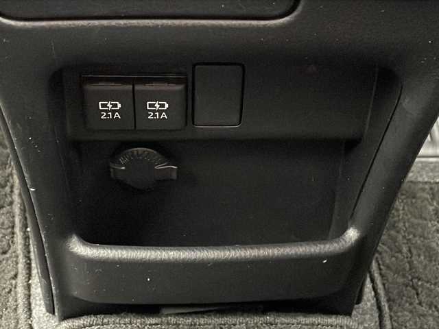 トヨタ ヴォクシー ZS 煌 沖縄県 2018(平30)年 6.1万km ホワイトパールクリスタルシャイン アルパイン11インチナビ(EX11Z）/（フルセグTV DVD　Bluetooth　USB）/バックカメラ/ドライブレコーダー/両側パワースライドドア/トヨタセーフティセンス/ステアリングスイッチ/MTモード付AT/車高調/純正フロアマット/純正19インチアルミホイール/ドアバイザー/LEDヘッドライト/オートライト/保証書