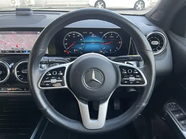 メルセデス・ベンツ ＧＬＢ２００ｄ 山梨県 2020(令2)年 5.4万km マウンテングレー ＯＰ２０インチＡＷ　/ＲＳＰ　/ＭＢＵＸ　/全方位カメラ　/フルセグ　/Ｐシート　/シートヒーター　/置型充電　/電動リアＧ　/ＬＥＤ　/Ａライト　/ＡＣＣ　/ＢＳＡ　/ＬＫＡ　/ステアリングＰ　/スペアキー　/保証書