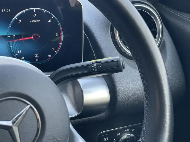 メルセデス・ベンツ ＧＬＢ２００ｄ 山梨県 2020(令2)年 5.4万km マウンテングレー ＯＰ２０インチＡＷ　/ＲＳＰ　/ＭＢＵＸ　/全方位カメラ　/フルセグ　/Ｐシート　/シートヒーター　/置型充電　/電動リアＧ　/ＬＥＤ　/Ａライト　/ＡＣＣ　/ＢＳＡ　/ＬＫＡ　/ステアリングＰ　/スペアキー　/保証書