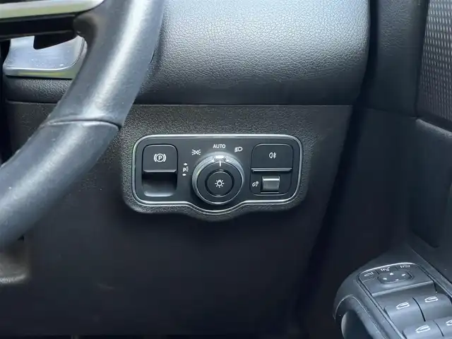 メルセデス・ベンツ ＧＬＢ２００ｄ 山梨県 2020(令2)年 5.4万km マウンテングレー ＯＰ２０インチＡＷ　/ＲＳＰ　/ＭＢＵＸ　/全方位カメラ　/フルセグ　/Ｐシート　/シートヒーター　/置型充電　/電動リアＧ　/ＬＥＤ　/Ａライト　/ＡＣＣ　/ＢＳＡ　/ＬＫＡ　/ステアリングＰ　/スペアキー　/保証書