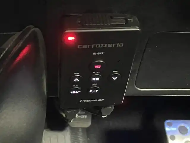 トヨタ ハリアー エレガンス G’s 茨城県 2016(平28)年 5.2万km ホワイトパールクリスタルシャイン 後席モニター　ナビ　バックカメラ　ＥＴＣ　ドライブレコーダー　パワーシート　プッシュスタート　パワーシート　ＬＥＤヘッドライト　オートライト　横滑り防止装置　ＭＴモード付き　電動格納ミラー　禁煙車