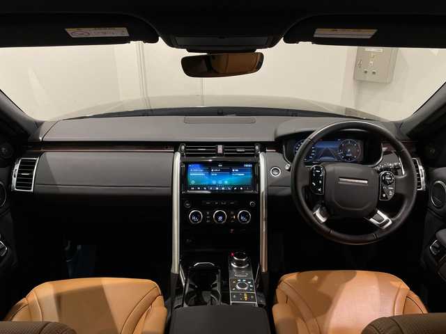 ランドローバー ランドローバー ディスカバリー HSE 新潟県 2020(令2)年 2.9万km 黒 オプション/コールドクライメートパック/・ヒーテッドウィンドスクリーン /・ヒーテッドウォッシャーノズル /・ヒーテッドステアリングホイール /・フロント/リアシート（ヒーター付）/ドライバーアシストパック/・ブラインドスポットアシスト/・アダプティブクルーズコントロール（ステアリングアシスト付）/・ハイスピードエマージェンシーブレーキ/・トラフィックサインレコグニション&アダプティブスピードリミッタ/シートパック 4/・16ウェイフロントシート（ウィンザーレザー、メモリ付）/・14ウェイ電動調整+2ウェイ手動ヘッドレスト/・電動：前後、クッション高さ、リクライニング、クッションチルト、ボルスター、4ウェイランバー/オプションカラー　サントリーニブラック（メタリック）/ルーフレール（ブラック）/プライバシーガラス/ウィンドスクリーン（ヒーター付）/ナビゲーション【CD/DVD/BT】/Apple CarPlay/Android Auto/360°サラウンドカメラ/レーンキープアシスト/パーキングアシスト/パドルシフト