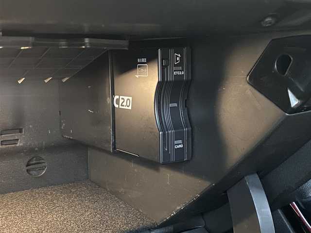 メルセデス・ベンツ Ａ１８０ スタイル 宮崎県 2020(令2)年 2.6万km マウンテングレー 純正ナビゲーション/　AM FM BT TV　USB/バックカメラ/衝突軽減ブレーキ/アダクティブレーンキープアシスト/アダクティブステアリング/ESP/レーダークルーズコントロール/パドルシフト/DN席パワーシート（メモリー機能付き）/DN席シートヒーター/ETC車載器/ブラインドスポットモニター/ウィンカーミラー/フォグランプ/Rrフォグランプ/スマートキー/プッシュスタート/アイドリングストップ/ウィンカーミラー/電動格納ミラー
