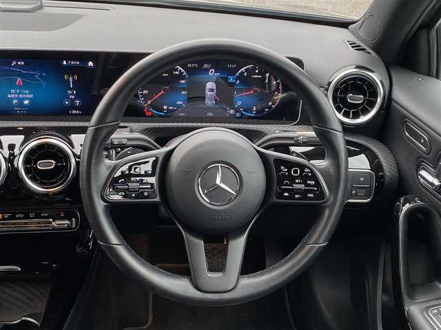 メルセデス・ベンツ Ａ１８０ スタイル 宮崎県 2020(令2)年 2.6万km マウンテングレー 純正ナビゲーション/　AM FM BT TV　USB/バックカメラ/衝突軽減ブレーキ/アダクティブレーンキープアシスト/アダクティブステアリング/ESP/レーダークルーズコントロール/パドルシフト/DN席パワーシート（メモリー機能付き）/DN席シートヒーター/ETC車載器/ブラインドスポットモニター/ウィンカーミラー/フォグランプ/Rrフォグランプ/スマートキー/プッシュスタート/アイドリングストップ/ウィンカーミラー/電動格納ミラー