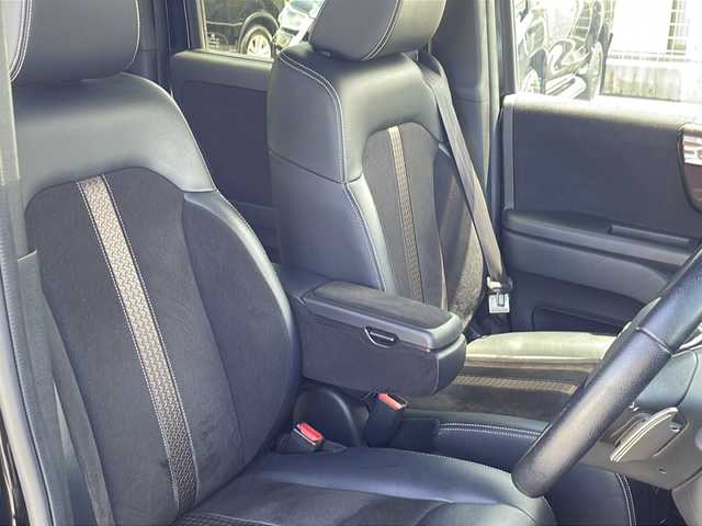 ホンダ Ｎ ＢＯＸ カスタム G EX ターボ ホンダセンシング 沖縄県 2018(平30)年 5.2万km クリスタルブラックパール ワンオーナー/純正8インチメモリーナビ/CD/DVD/HDMI/Bluetooth/フルセグTV/バックカメラ/両側パワースライドドア/ホンダセンシング/アダプティブクルーズコントロール/衝突被害軽減ブレーキ/車線維持支援システム/オートマチックハイビーム/LEDオートヘッドライト/パドルシフト/ハーフレザーシート/ドライブレコーダー/ETC/禁煙車