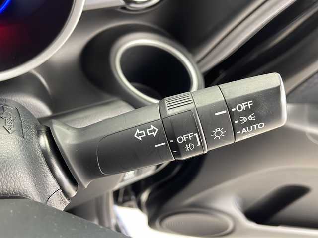 ホンダ Ｎ ＢＯＸ カスタム SSパッケージ 鹿児島県 2017(平29)年 3.3万km クリスタルブラックパール 純正ＳＤナビ　/（フルセグ/Bluetooth/CD/DVD）/片側パワースライドドア　/ドライブレコーダー　/ビルドインＥＴＣ　/運転席シートハイトアジャスター　/バックカメラ　　/チップアップシート/オートライト　/純正アルミホイール　/ハイトアジャスター　/ＬＥＤフォグライト　/後席サンシェード/オートリトラミラー
