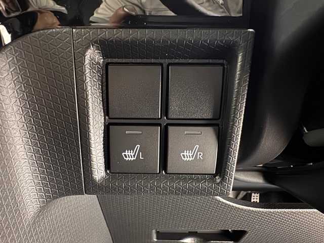 ダイハツ タント カスタム X 兵庫県 2024(令6)年 0.5万km ファイアークォーツレッドM 4WD/社外SDナビ(CD/DVD/SD/Bluetooth/フルセグ)/全方位カメラ/両側パワースライドドア/前後コーナーセンサー/ハーフレザーシート/シートヒーター/アイドリングストップ/LEDヘッドライト/LEDフォグライト/純正14インチアルミホイール/純正フロアマット/オートライト