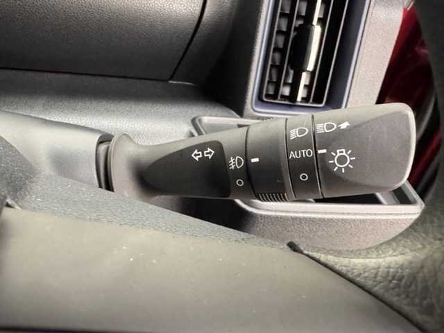 ダイハツ タント カスタム X 兵庫県 2024(令6)年 0.5万km ファイアークォーツレッドM 4WD/社外SDナビ(CD/DVD/SD/Bluetooth/フルセグ)/全方位カメラ/両側パワースライドドア/前後コーナーセンサー/ハーフレザーシート/シートヒーター/アイドリングストップ/LEDヘッドライト/LEDフォグライト/純正14インチアルミホイール/純正フロアマット/オートライト