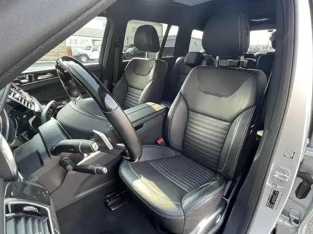 メルセデス・ベンツ ＧＬＳ５５０ 4マチックスポーツ 青森県 2016(平28)年 3.9万km イリジウムシルバー 純正ナビ/(フルセグTV/CD/DVD/Bluetooth)/harman/kardonスピーカー/全周囲カメラ/ブラインドスポットモニター/ETC/電動リアゲート/前席メモリー付きパワーシート/シートヒーター/前後ドライブレコーダー/ルーフレール/サンルーフ/前後コーナーセンサー/レーンキープアシスト/アダプティブクルーズコントロール/レザーシート/純正アルミホイール/純正フロアマット/4WD/スマートキー/プッシュエンジンスタート