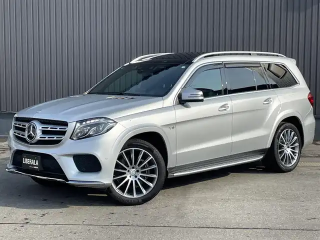 メルセデス・ベンツ ＧＬＳ５５０ 4マチックスポーツ 青森県 2016(平28)年 3.9万km イリジウムシルバー 純正ナビ/(フルセグTV/CD/DVD/Bluetooth)/harman/kardonスピーカー/全周囲カメラ/ブラインドスポットモニター/ETC/電動リアゲート/前席メモリー付きパワーシート/シートヒーター/前後ドライブレコーダー/ルーフレール/サンルーフ/前後コーナーセンサー/レーンキープアシスト/アダプティブクルーズコントロール/レザーシート/純正アルミホイール/純正フロアマット/4WD/スマートキー/プッシュエンジンスタート