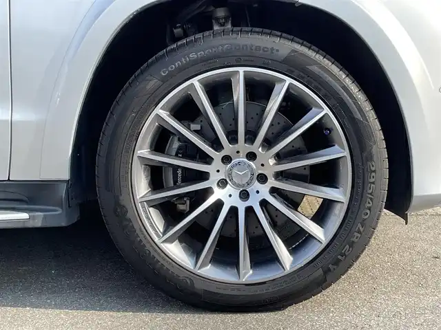 メルセデス・ベンツ ＧＬＳ５５０ 4マチックスポーツ 青森県 2016(平28)年 3.9万km イリジウムシルバー 純正ナビ/(フルセグTV/CD/DVD/Bluetooth)/harman/kardonスピーカー/全周囲カメラ/ブラインドスポットモニター/ETC/電動リアゲート/前席メモリー付きパワーシート/シートヒーター/前後ドライブレコーダー/ルーフレール/サンルーフ/前後コーナーセンサー/レーンキープアシスト/アダプティブクルーズコントロール/レザーシート/純正アルミホイール/純正フロアマット/4WD/スマートキー/プッシュエンジンスタート