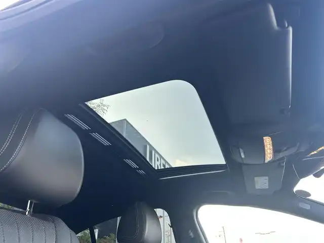 メルセデス・ベンツ ＣＬＳ２２０ｄ スポーツ エクスクルーシブPKG 滋賀県 2019(平31)年 5.1万km カバンサイトブルー エクスクルーシブパッケージ/ムーンルーフ　/ブルメスターサラウンドシステム/12.3インチコックピットディスプレイ/パーキングアシスト　/アダプティブクルーズコントロール　/ビルトインＥＴＣ　/パドルシフト　/前後ドライブレコーダー　/レザーシート/Ｄ＋Ｎ席シートヒーター／エアシート　/後席シートヒーター/Ｄ＋Ｎ席パワーシート/アクティブエマージェンシーストップアシスト/アクティブレーンチェンジアシスト/純正アルミホイール(19インチ)/エアバッグ(W＋サイド)