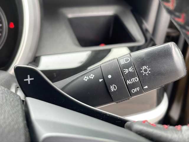 スズキ スペーシア カスタム HYBRID XS ターボ 山口県 2018(平30)年 5.4万km ブレイブカーキパール/ブラック2トーン 両側パワースライドドア/純正8インチナビ/・フルセグTV/・Bluetooth接続/・AM/FM/CD/DVD/デュアルセンサーブレーキサポート/全方位モニター/バックカメラ/ヘッドアップディスプレイ/パドルシフト/シートヒーター(D席)/ハーフレザーシート/後席サーキュレーター/純正15インチアルミホイール/LEDヘッドライト/オートライト/スマートキー/スペアキー1本