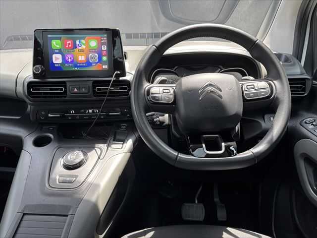 シトロエン ベルランゴ シャイン 和歌山県 2021(令3)年 6万km 白 ガラスルーフ /AppleCarPlay /BSM /Bカメラ /アクティブセーフティブレーキ /アクティブクルーズコントロール /ドラレコ /パドルシフト /パーキングセンサー /スマートキー /プッシュスタート /純16incAW /ETC
